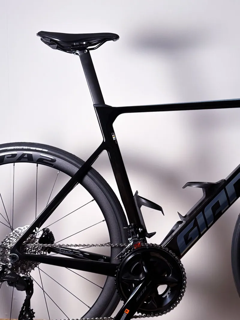 Giant Propel Advanced 2 Road Bike In Gloss Carbon Smoke-5
