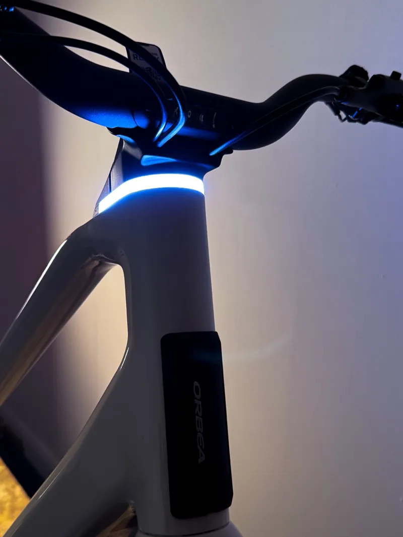 Orbea Diem 30 E-Road Bike In Ivory White-4