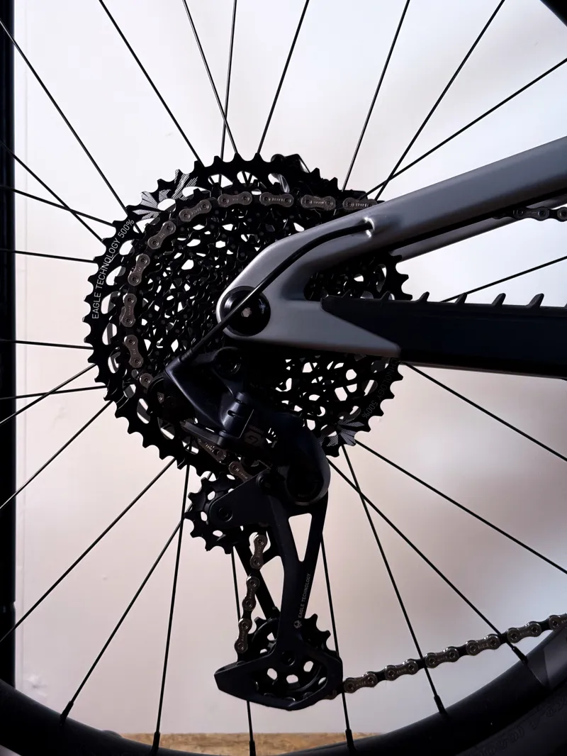 Santa Cruz Heckler SL C GX AXS Silver-5