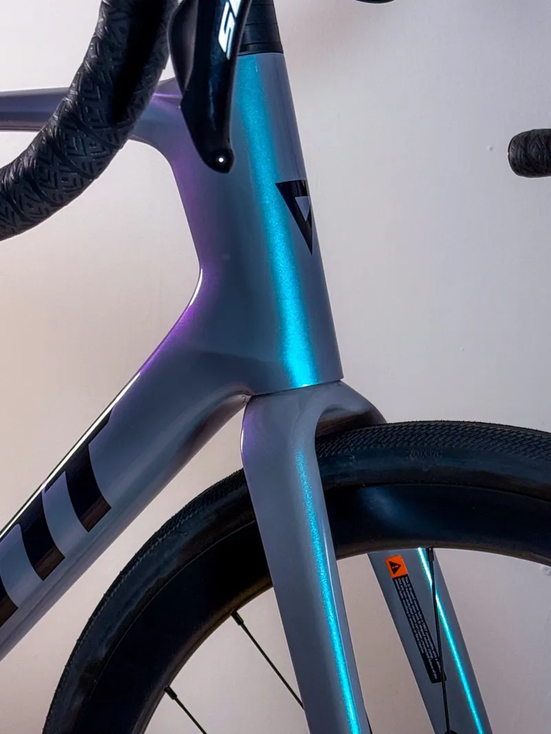 Giant Defy Advanced Pro 2 Road Bike In Gloss Prismatic Haze-2