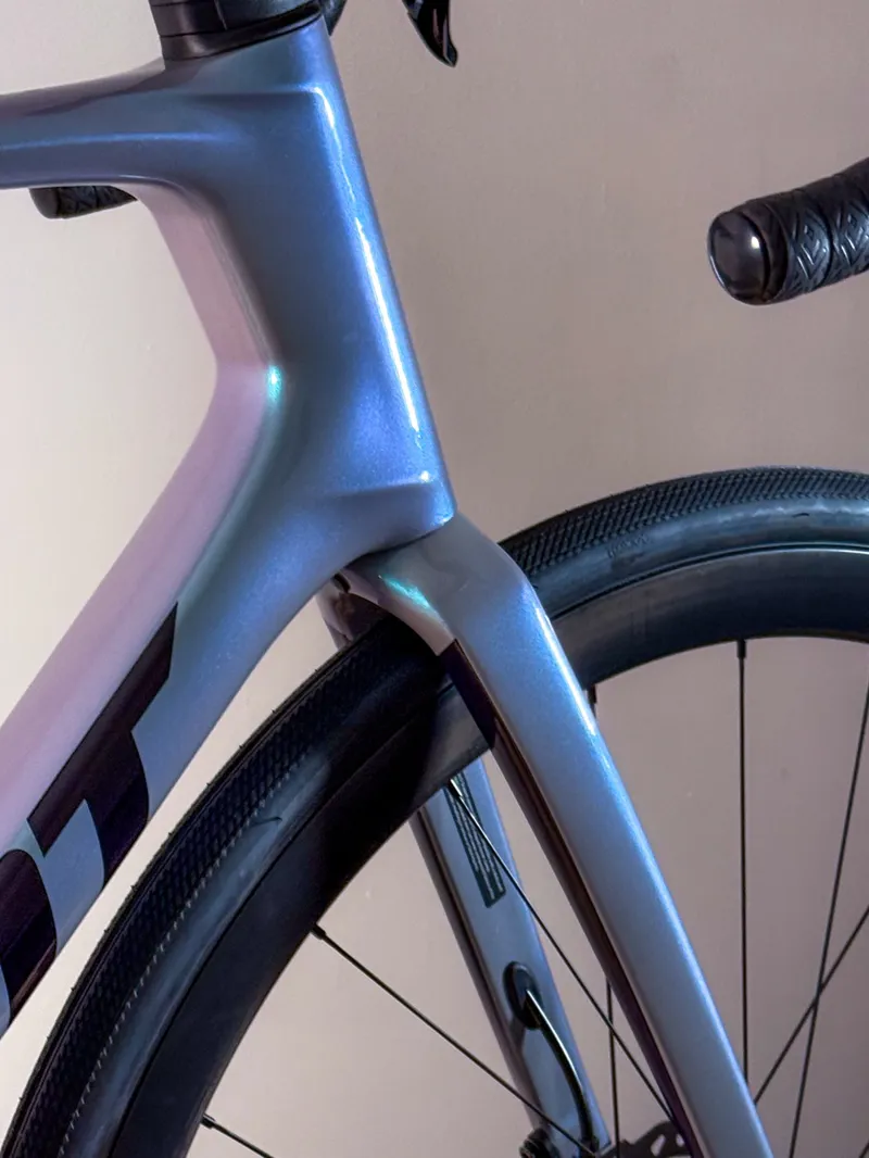 Giant Defy Advanced Pro 2 Road Bike In Gloss Prismatic Haze-5