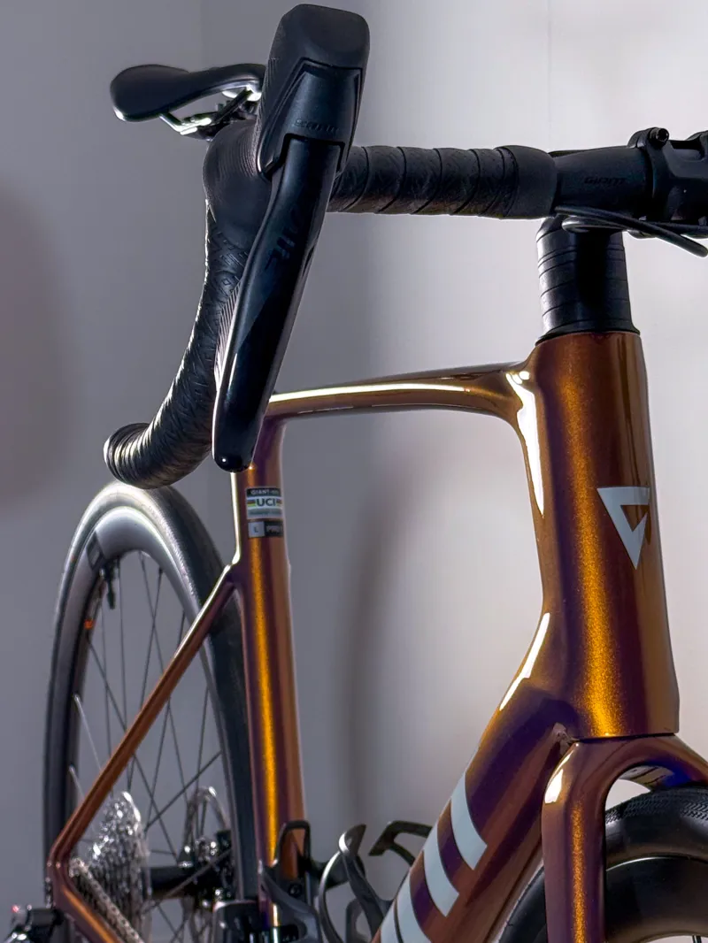 Giant Defy Advanced Pro 1 Road Bike In Gloss Meteor Storm-2