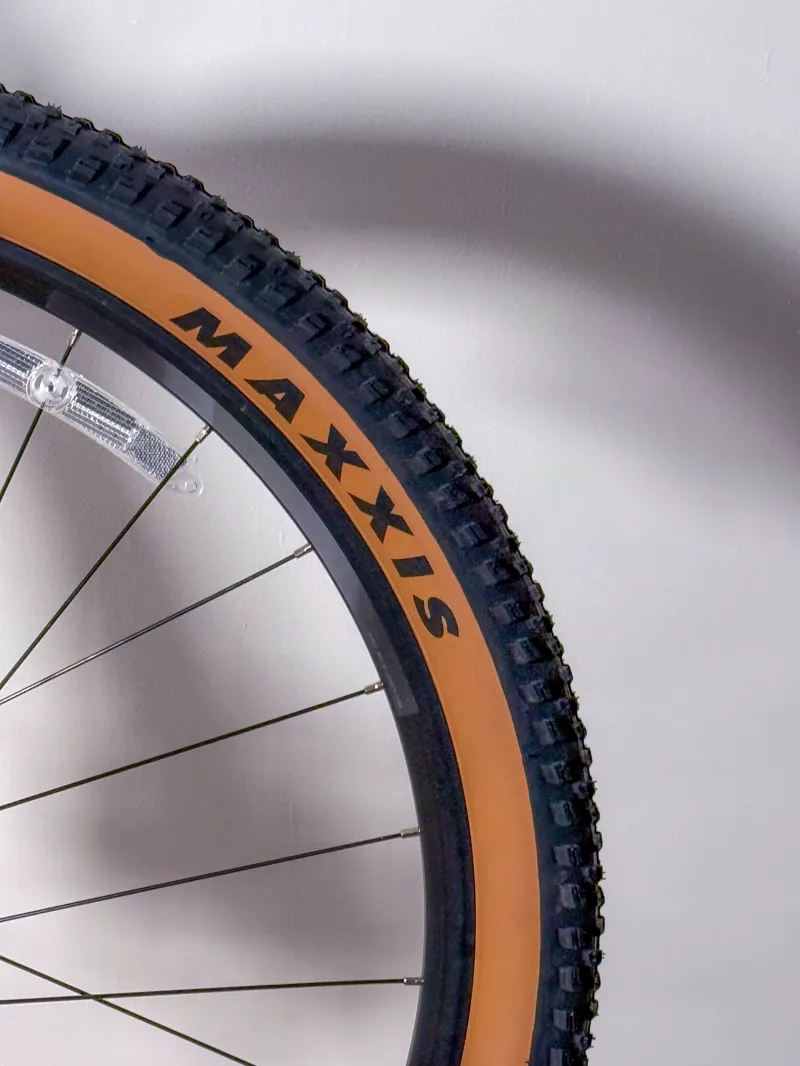 Giant Talon 2 29 Mountain Bike In Dried Matcha-4