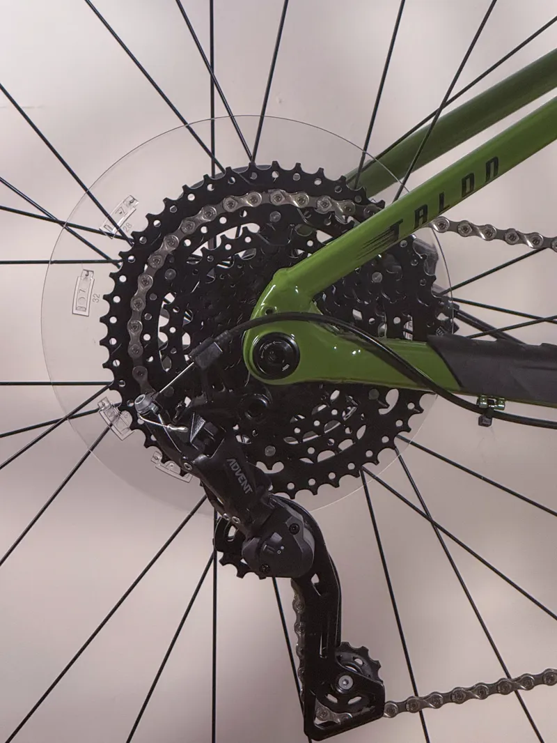 Giant Talon 2 29 Mountain Bike In Dried Matcha-7