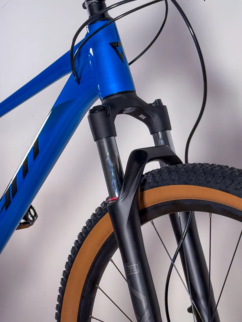 Giant Talon 1 29 Mountain Bike In Metallic Blue-1