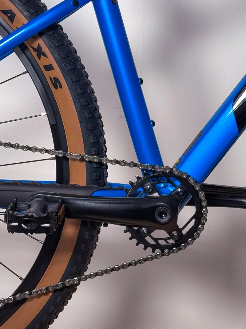 Giant Talon 1 29 Mountain Bike In Metallic Blue-3