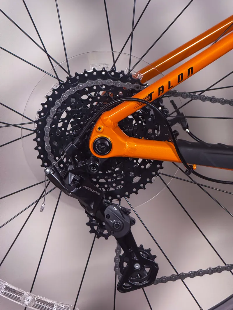 Giant Talon 4 29 Mountain Bike In Radiant Orange-5