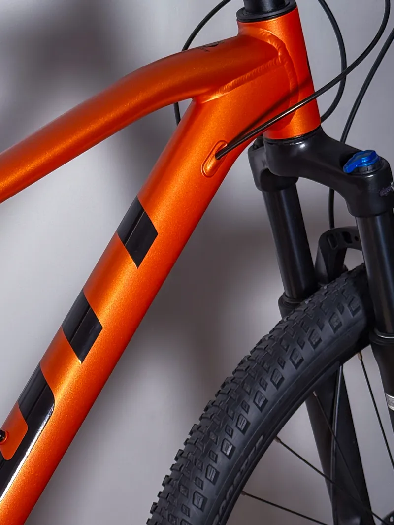 Scott Aspect 940 Mountain Bike in Orange-2