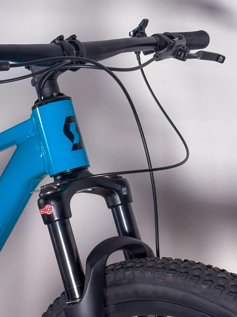 Scott Scale 980 Mountain Bike in Blue-2