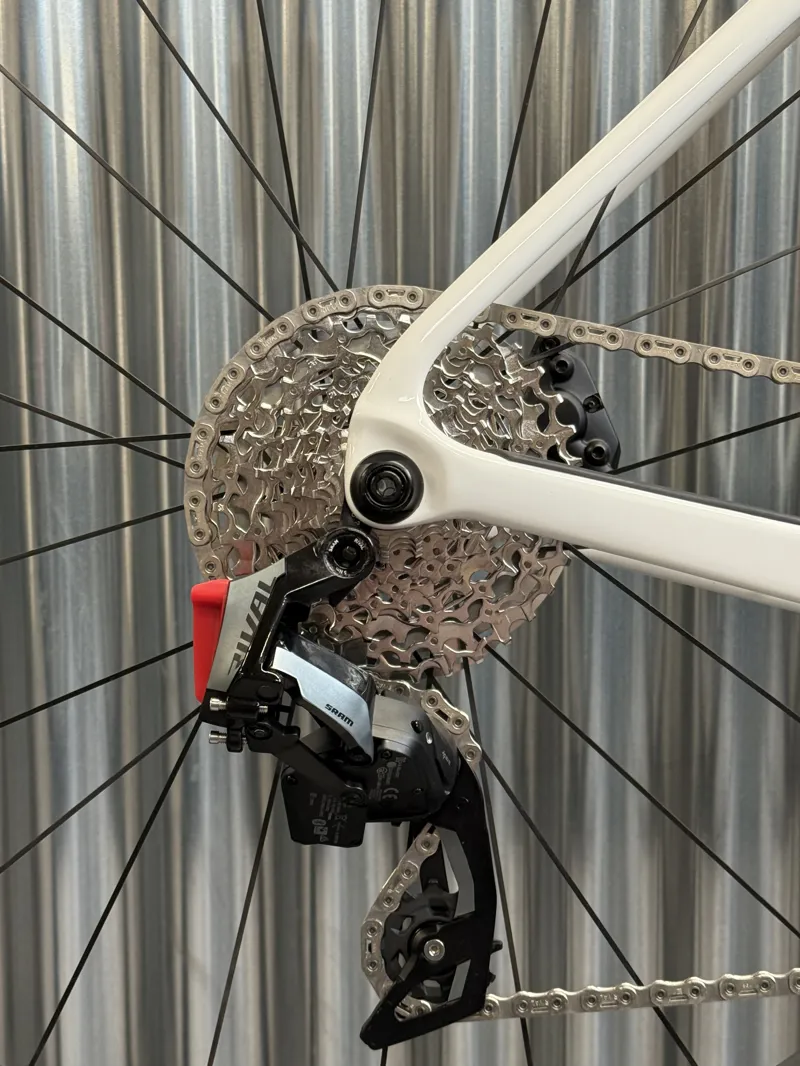 Cervelo Caledonia - 5 Rival AXS Vanilla/Cherry-4