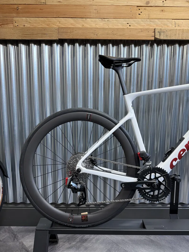 Cervelo Caledonia - 5 Rival AXS Vanilla/Cherry-6