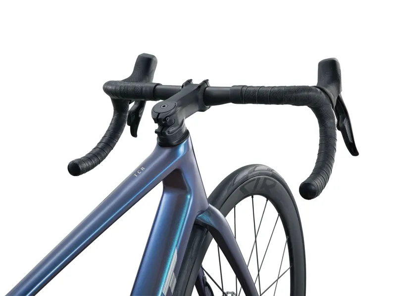 Giant TCR Advanced Pro 0-AXS Road Bike In Gloss Ocean Twilight/Lightning Silver-4