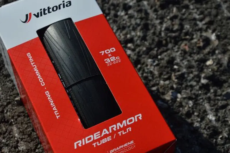 TYRE Vit RideArmor 700x-3